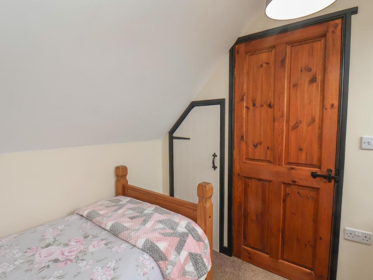 Cow Byre Cottage Whitby Exterior photo